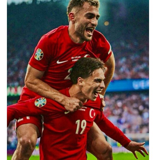 Favori Galatasaraylı futbolcunuz hangisi?