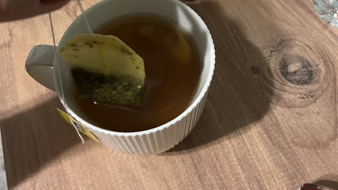 Kime bitki çayı ısmarlayayım?