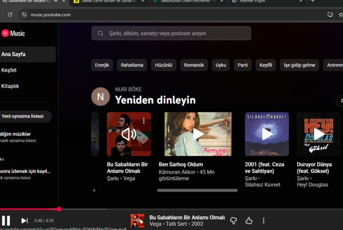 Bu aralar dinlediğiniz şarkı var mı?