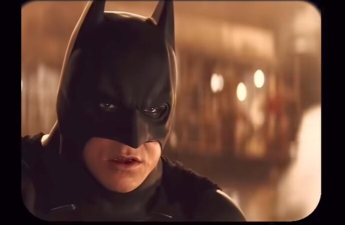 Bu film kahramanlarından Hangisiyle sevgili olmak isterdiz batman mı örğmcek adam mı?