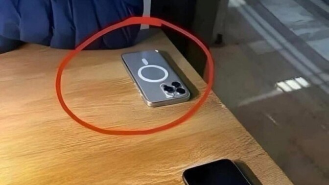İPhone kullanıcıları neden böyle koyuyor telefonu?