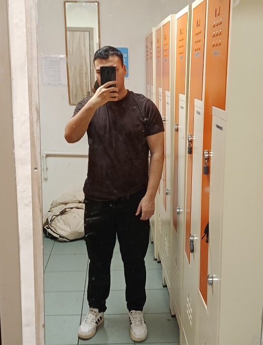 Günaydın koşuşturmalı işte çalışıyorum haftanın 6 günü spor a yazılsam gücüm yetmez diyet ile 75 den 62-63kg a düşsem iyi mi?