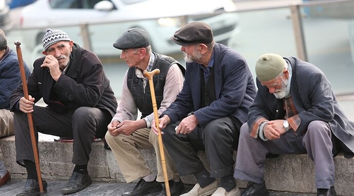 Belirli bir yaşa gelipte (70-80 gibi) hiçbir birikimi olmayan insanların neden birikimleri yoktur?
