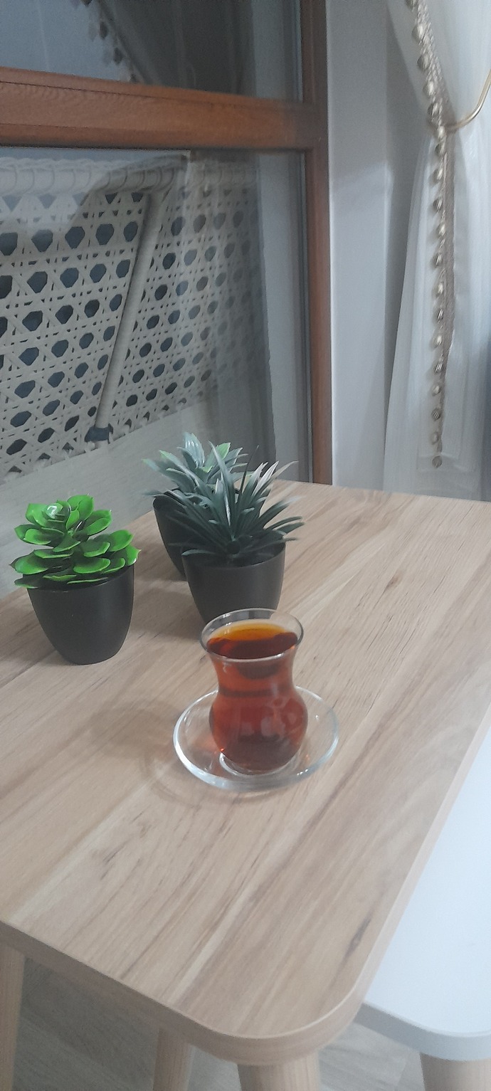 Çayı demli mi açık mı içersiniz?