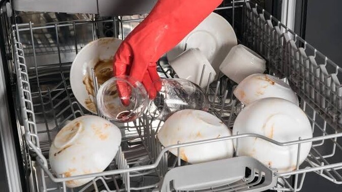 Bulaşıkları yemekten önce mi yıkıyorsunuz, yemekten sonra mı?