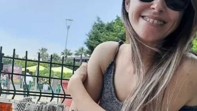 Bendeniz nasılım aşık olunacak kadın mıyım?