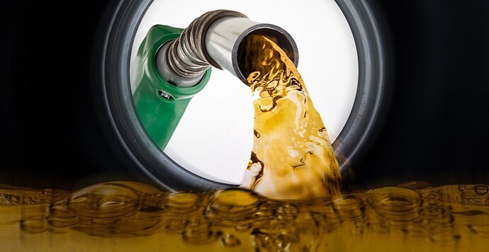 500 liralık benzin ⛽️ aldım ibre oynamadı. Bu gidiş nereye?