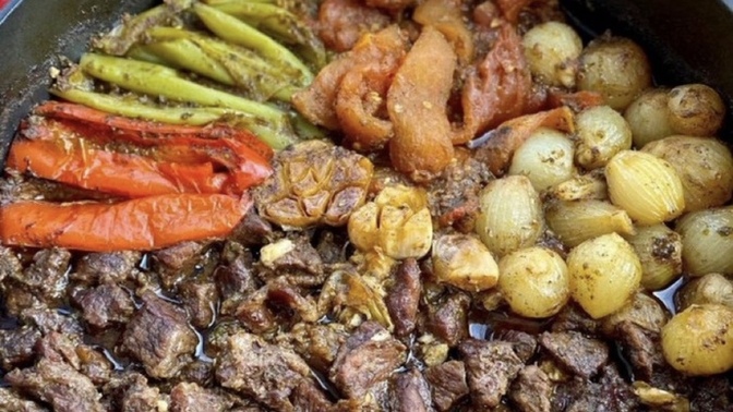 Bu yemeğin ismini bilen var mı?