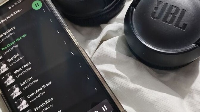 Günde ortalama kaç saat müzik dinliyorsunuz?