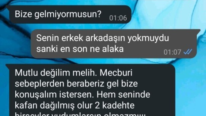 Bu kadın ne yapıyor?