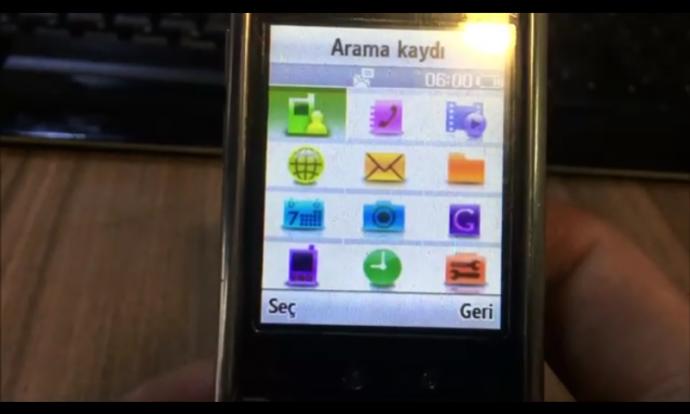 Tuşlu telefon mu? Akıllı telefon mu?