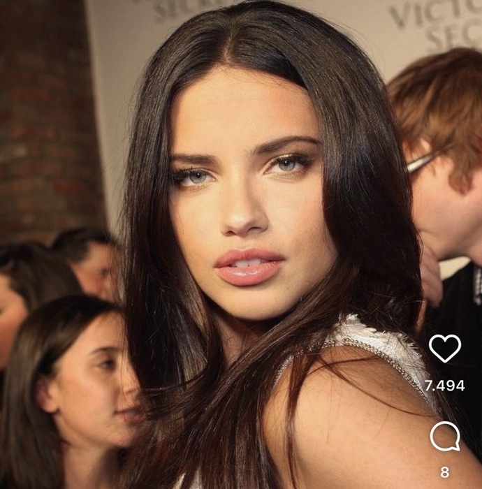 Adriana Lima güzellik olarak çok abartılmadı mı sizce de?