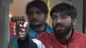 Yaşımdan büyük mü duruyorum?