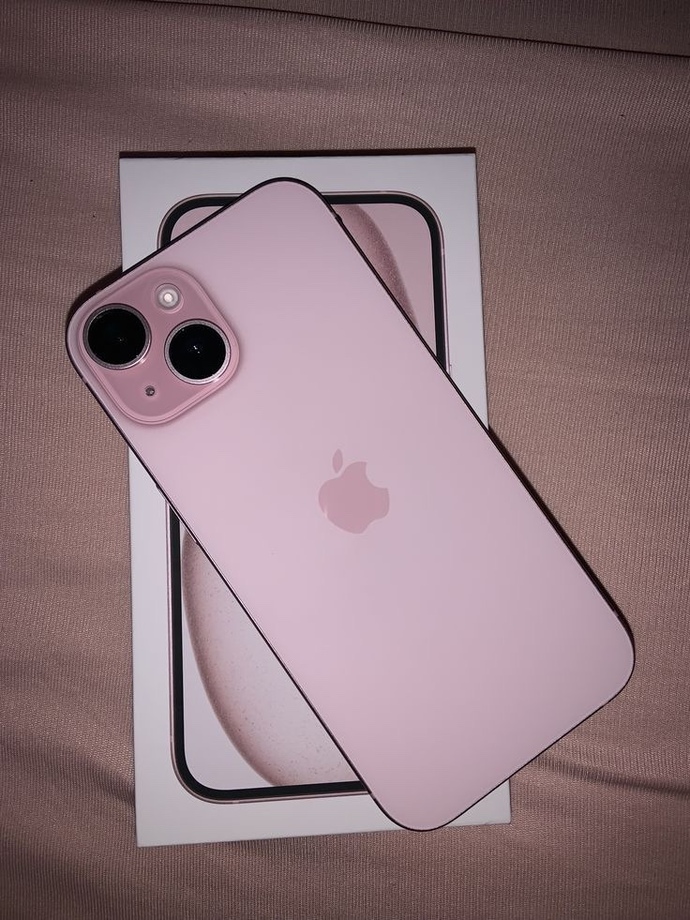 Telefon alırken üst model olmasına dikkat eder misiniz?
