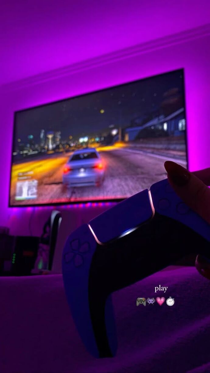 GTA online da 3 malikaneyi almak için uğraşıyorum siz hangi oyunlarda vaktinizi harcıyorsunuz?