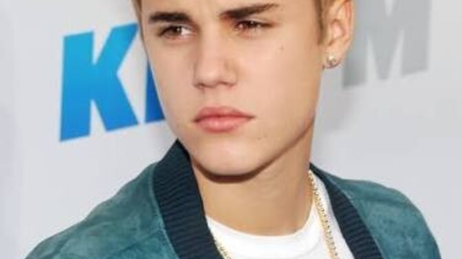 Justin Bieber vs Arsız Bela?
