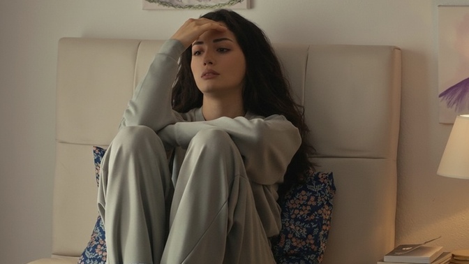 Eski sevgilim benden aldığı borç parayla nişanlanmış, bu travmayı nasıl atlatırım?