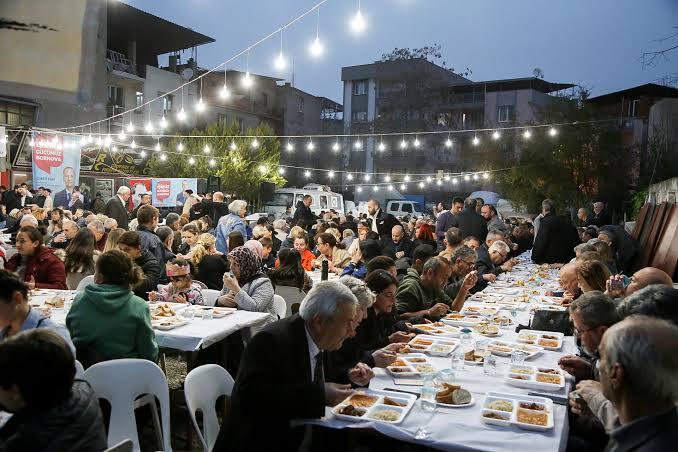 Ramazanda dışarıda iftar ettiniz mi hiç?