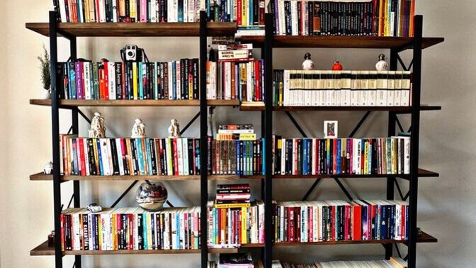 Günde en az 75 sayfa kitap okuyorum, siz okuyor musunuz ve kendi kütüphanenizi oluşturuyor musunuz?