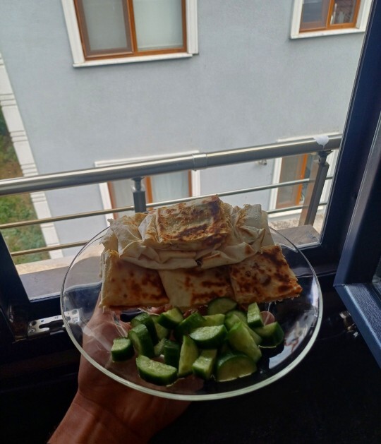Yemek yapabilen erkek +1 midir?