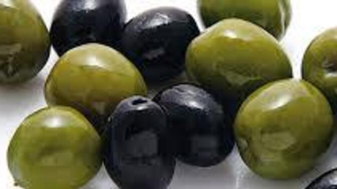 Kahvaltıda yeşil zeytin mi siyah zeytin mi daha lezzetli ve vazgeçilmeziniz?