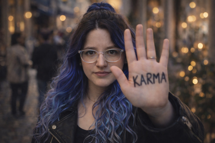 Sizce üst üste gelen olumsuzluklar “kötü karma” mı, yoksa sadece bir dönem mi?