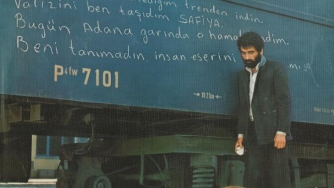 Ben o şarkıyı dinleyince, duman olup uçmak istiyorum dediğiniz bir şarkı var mı?