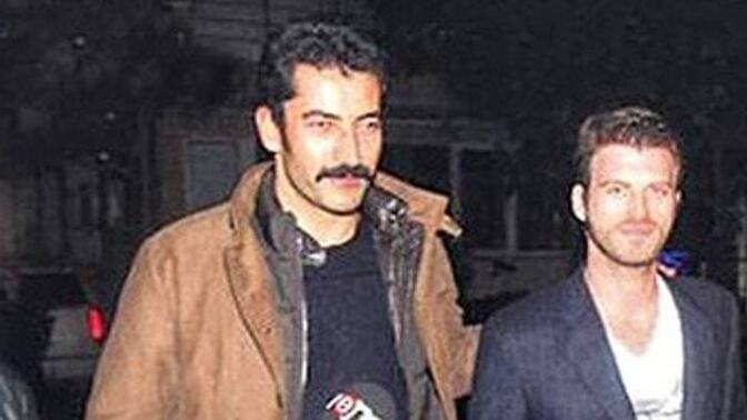Ünlülerin boyu gerçekten abartılıyor mu, Kenan İmirzalıoğlu ile Kıvanç arasındaki fark neden daha fazla duruyor?