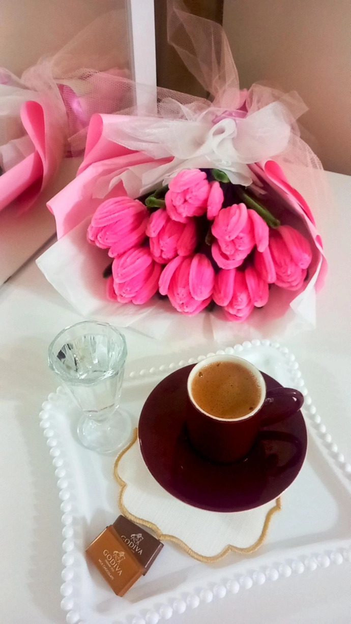 8 Mart  dünya kadınlar günü için çiçek aldınız mı kızlar?