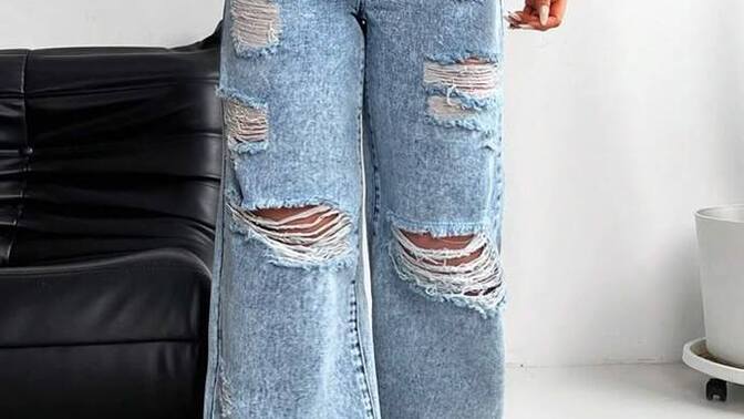 Yırtık pantolonların modası geçti mi?