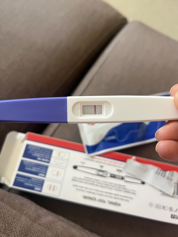 Çok silik çizgi hamilelik testi pozitif mi sayılır, hamile miyim acaba?