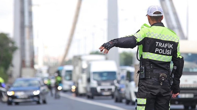 Trafik cezaları fiyatlarının bu kadar yüksek olması hakkında düşünceniz nedir?