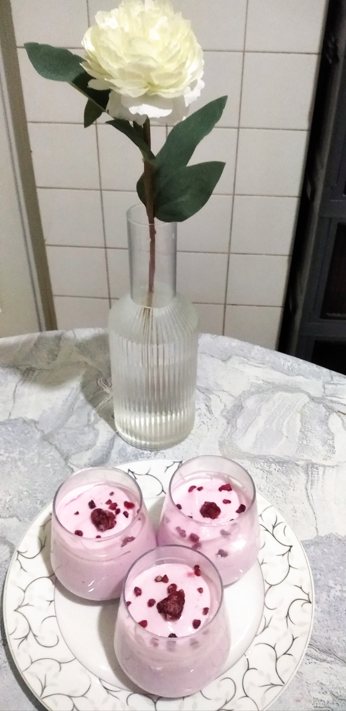 Evde meyveli yoğurt yaptım, meyveli yoğurt severmisiniz 🌸?