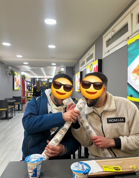 Galerinizde garip görseller var mı?