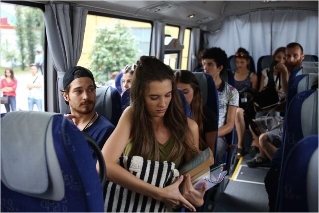 Biri yüzünden aşka tamamen küstüğünüz, bir daha güvenemem dediğiniz oldu mu?