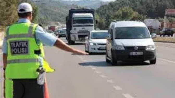 Son hızla yolda giderken radara girersek ne olur?