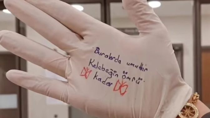Hayatın boyunca sonunu bilmeden birini bekledin mi, o belirsiz duyguya isim verebildin mi?