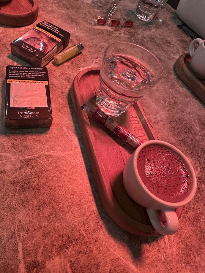 Türk kahvesini nasıl içmeyi seviyorsunuz?