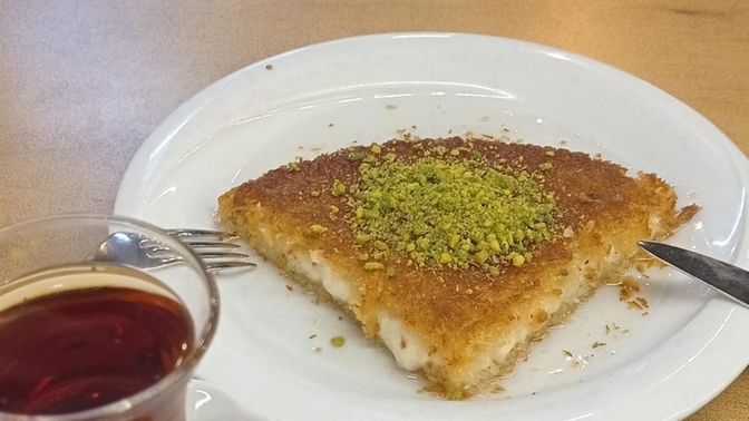Arkaaaşlar Künefe sever misiniz?