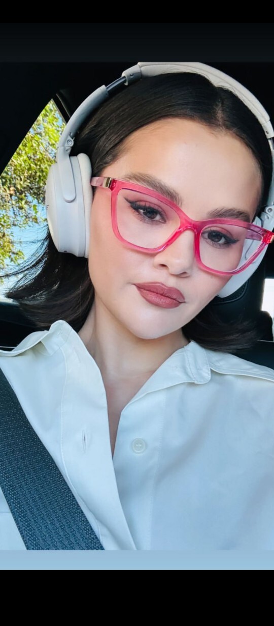 Selena Gomeze benzemek için ne yapmalıyım?