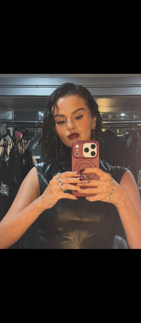 Selena Gomeze benzemek için ne yapmalıyım?