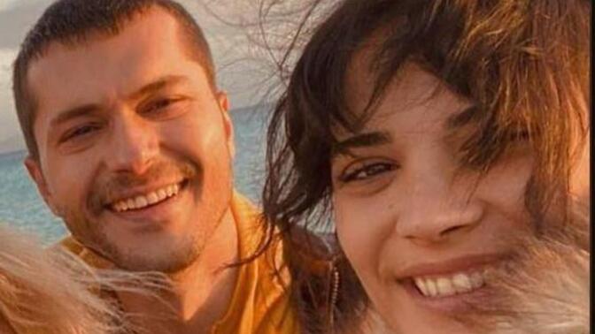 Alperen duymaz ve eşi kübra kelkit aralarında 3 yaş varmış kübra 3 yaş daha büyük ve lise aşkıymış ne düşünüyorsunuz?