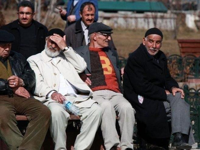 Ramazanda içki bardağı emojisi kullanmak, günaha sokar mı?