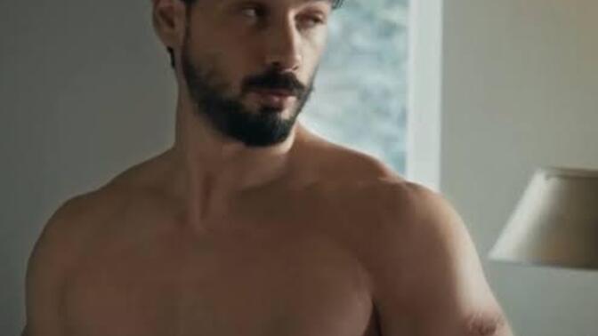 Genç erkek mi daha yakışıklı olur yoksa orta yaşlı erkek mi daha çekici bulunur?