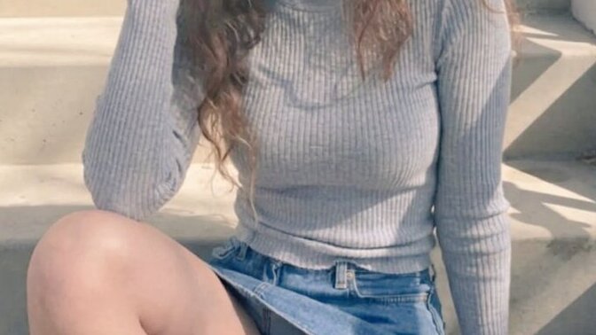 Etek giydiğinizde otururken bakan gözler sizi rahatsız ediyor mu, nelere dikkat ediyorsunuz?