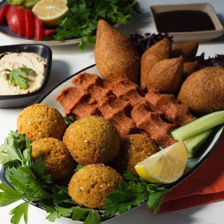 İçli köfte mi çiğ köfte mi tercihin hangisi olur?