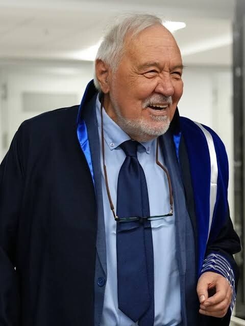Prof. İlber Ortaylı?