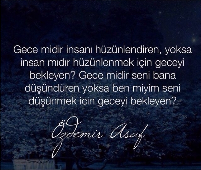 Karanlık gökyüzünde parlayan ay mı daha güzel yoksa onu izleyen kalp mi?