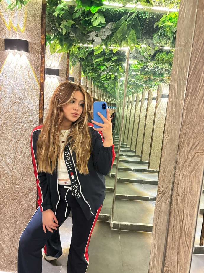 Bu kadın güzel mi sizce, fiziki olarak çekici bulunur mu?