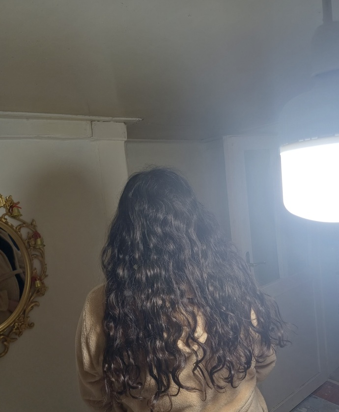Saçımı istediğim renge mi boyatayım yoksa kendi doğal rengim mi daha iyi?